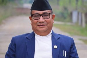 मन्त्री लामालाई हेलिकोप्टरमार्फत काठमाडौं लगियो
