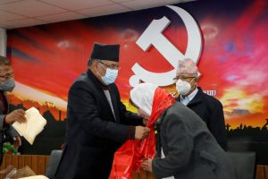 पार्टी भित्रका बहस समाजवादको यात्राका हुन् : अध्यक्ष प्रचण्ड