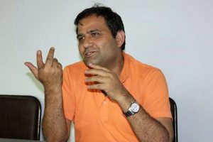 डिभोर्सको कारण सार्वजनिक गर्न बाध्य हुँदैछु : मनोज गजुरेल