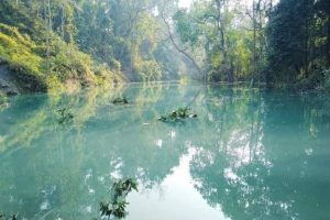 पहाड झरेर थुनिएको माडीको परुइ खोला खोलिने