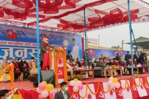 प्रचण्डलाई वादलको आग्रहः पार्टीमा फर्केर चुनावमा आउनुस