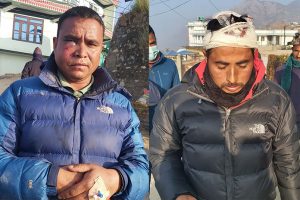 प्रचण्ड-माधव समुहद्वारा कांग्रेस कार्यकर्तामाथि ‘छुरा’ प्रहार