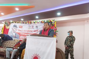 प्रचण्ड – माधव पाल्तु कुकुर जस्तै : मुख्यमन्त्री गुरुङ (भिडियो सहित)