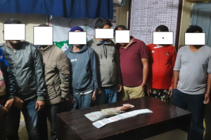 कौडा र तास खेल्ने १२ जना चितवन प्रहरीद्धारा पक्राउ (फोटो सहित)
