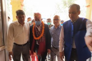 परराष्ट्रमन्त्री ज्ञवालीद्वारा भरतपुरको प्राकृतिक चिकित्सालय अवलोकन, सहयोगको प्रतिबद्धता