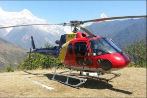 चितवनका अस्पतालमा हेलिकोप्टरबाट ल्याउन थालियो कोरोना संक्रमित