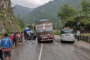 चितवनका एसपी चढेको गाडी दुर्घटना, ६ जना घाइते