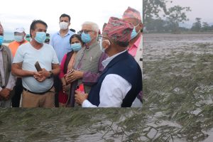 मुख्यमन्त्री पौडेलद्वारा नारायणी कटान क्षेत्रको अवलोकन, नियन्त्रणको काम गर्ने प्रतिबद्धता