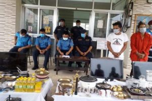 नवलपुरका विभिन्‍न स्थानमा योजनाबद्ध रुपमा चाेरी गर्ने दुई पक्राउ