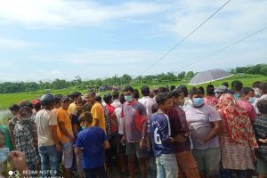 चितवनमा युवकको शव फेला, नजिकै भेटियो गोलीको खोका
