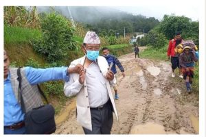 बाटो बिग्रिएपछि स्थानीयले समाते गाउँपालिका अध्यक्षको कठालो