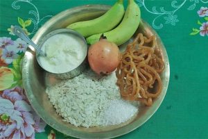 थारु समुदायले बड्का अटवारी पर्व मनाउँदै