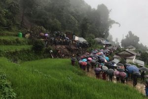 पर्वतमा पहिरोमा पुरिएर मृत्यु हुनेको संख्या १० पुग्यो