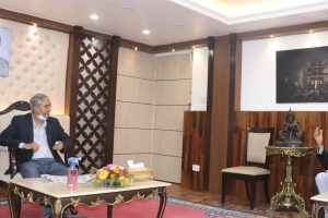दुम्किवास त्रिवेणी सडकलाई प्राथमिकतामा राख्न मुख्यमन्त्री नेपालीको प्रधानमन्त्रीलाई आग्रह
