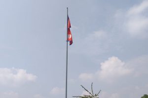 चितवनको सौराहामा नेपालकै अग्लो राष्ट्रिय झण्डा