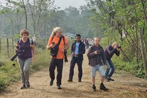 नवलपुरकाे थारु गाँउमा खचाखच पर्यटक,  ब्यबसायी उत्साहित