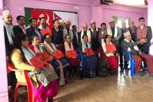 एमाले नवलपुरका महाधिवेशन प्रतिनिधिहरुलाई बधाई सहित प्रमाणपत्र प्रदान
