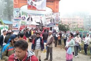 नवलपुरमा रमिता : क्याम्पस बन्द गरेर काँग्रेसकाे चुनाव