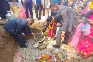 मुख्यमन्त्रीद्धारा डेढगाउँ-झ्यालवास सडक खण्डको शिलान्यास
