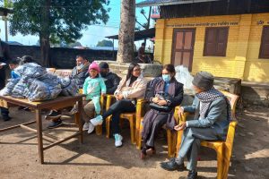 विद्यार्थीहरुलाई न्यानो कपडा वितरण