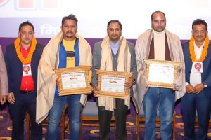लक्की मिडिया हाउसद्धारा तीन विधाका ब्यक्तित्वहरु सम्मानित