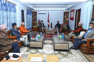 प्रधानमन्त्रीसामू एमालेको शर्त : १४ सांसदलाई कारबाही वा सभामुखको राजीनामा