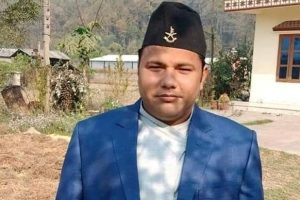 गैँडाकाेट ९ काे  वडा अध्यक्षमा उठ्ने युवा नेता सापकोटाको तयारी