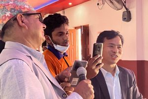 मेयर पौडेलद्वारा नमुना खानेपानीको टोलफ्री नम्बरकाे सुभारम्भ