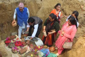 रत्ननगरमा मातृशिशु अस्पताल निर्माण हुने,मेयर वनले गरे शिलान्यास