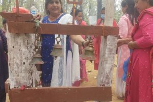 दुई वर्षपछि चितवनको विक्रमबाबा मेला, भक्तजनको घुइँचो