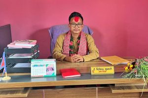 कांग्रेसको किल्ला नवलपुरकाे बुलिङटारमा उदाएका एमालेका २८ वर्षे दीपेन्द्र