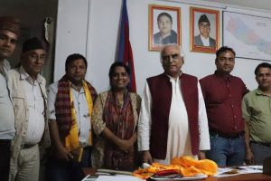 गैँडाकोट ९ का समस्या लिएर वडाअध्यक्ष सापकोटाद्धारा मुख्यमन्त्रीसँग भेटघाट