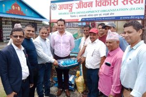 राष्ट्रिय युवासंघ नवलपुरका अध्यक्ष कंडेलद्धारा जन्मदिनको अवसरमा खाद्यान्न सहयोग