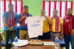 चितवन खबर पत्रिकाको वार्षिकोउत्सवको अवसरमा टिसर्ट सार्वजनिक