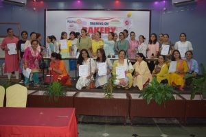 उद्योग वाणिज्य संघ चितवनद्धारा ४५ जनालाइ बेकरी बनाउने तालिम प्रदान