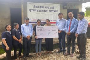 रिलायवल नेपाल लाइफ इन्स्योरेन्स नारायणगढद्वारा १० लाख १६ हजार भूक्तानी !