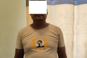 जवरजस्ती करणी मुद्धामा फरार रहेका गैँडाकाेटका थारु पक्राउ