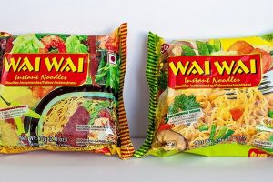 वाइवाइ चाउचाउको लगतार मुल्य बढाउदै, तौल घटाउदै चौधरी ग्रुप