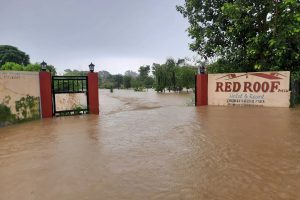 चितवन रत्ननगरको बाघमारा क्षेत्रमा बाढी,६ बढी होटल तथा रेष्टुरेन्ट डुवानमा