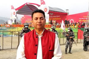 प्रचण्डका एमाले प्रतिस्पर्धी भन्छन् : उहाँले हार्दा मात्रै देशले स्थिरता पाउँछ