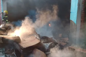 चितवनमा जुस उद्योगमा भिषण आगलागी