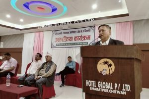 सरकारी अस्पताल विपन्नमुखी हुनुपर्छ : उमेश श्रेष्ठ