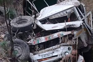 मतपेटिका पुर्‍याएर फर्किंदै गरेको जीप दुर्घटना हुँदा बैतडीमा ४ प्रहरीको मृत्यु