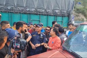 निर्वाध रूपमा प्रचारप्रसार गर्ने वातावरण सृजना गर्नू : निर्वाचन आयाेग