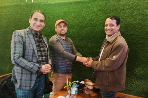प्रेस चौतारी चितवनका संस्थापक पोखरेलले गरे पत्रकार कल्याणकारी कोषमा आर्थिक सहयोग