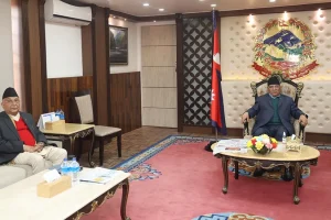 ओलीलाई प्रचण्डले भनेः रविलाई गृहमा फर्काएर अदालतको मानहानि गर्नु हुँदैन