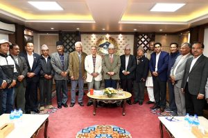 माओवादी घटकले आज संयुक्त पत्रकार सम्मेलन गर्दै
