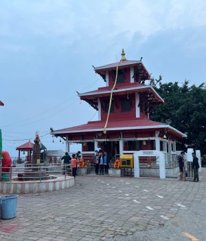 मन्दिर नेतृत्वका लागि भीषण प्रतिस्पर्धा- कसको हातमा नेतृत्व ?