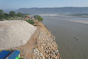 नारायणी नदीको ३५ किलोमिटरमध्ये २२ किलोमिटर क्षेत्रमा तटबन्धन
