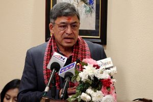 दीपक मल्होत्राले पत्रकार सम्मेलन गर्दै, चरित्रहत्या गर्नेविरुद्ध कानूनी कारबाहीमा जाने